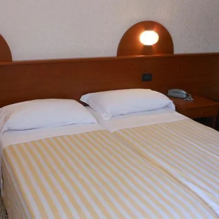 Hotel Pineta Pievepelago
